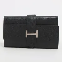 【最終値引！】エルメス 黒 本革 メンズ キーケース セリエボタン 最終値引！】エルメス 黒 本革 メンズ キーケース セリエボタン