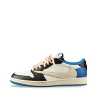 L*a様 今だけ価格‼️トラヴィススコット22㎝‼️ ナイキ×トラヴィススコット 22年 メッシュ×レザー スニーカー