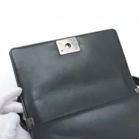 シャネル ボーイシャネル25 ラムスキン チェーンショルダー