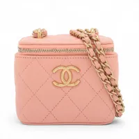 シャネル ミニミニマトラッセ レザー ポーチ ピンク ゴールド金具