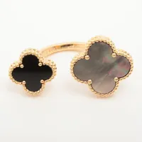 ヴァンクリーフ&アーペル マジックアルハンブラ オニキス ピアス
