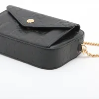 グッチ GGスーパーミニ レザー チェーンショルダーバッグ