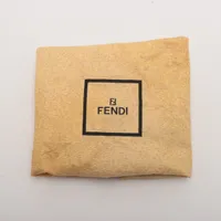フェンディ ズッカ マンマバケット キャンバスxレザー ショルダー