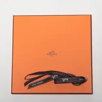 エルメス カレ90 PLANIFLEURS プラニフルール スカーフ ブラック エルメス カレ90 PLANIFLEURS プラニフルール スカーフ シルク