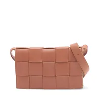 ボッテガヴェネタ マキシイントレチャート カセット レザー