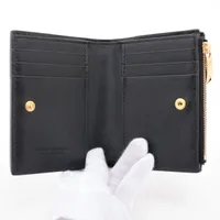 ボッテガヴェネタ マキシイントレチャート レザー コンパクト