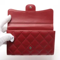 シャネル マトラッセ ラムスキン 財布 レッド シルバー金具 22番台