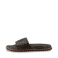 専用FENDI ラバーサンダル　ズッカ柄　厚底　27.5cm相当　ロゴ　メンズ フェンディ ズッカ ラバー サンダル 9 メンズ ブラウン A3705429