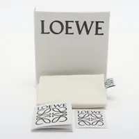 ロエベ アナグラム カードホルダー チェーン グレー ケース ロエベ アナグラム スクエア カードホルダー チェーン レザー