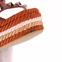 ヴァレンティノガラヴァーニ ロックスタッズ レザー ウェッジ