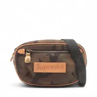 ルイヴィトン シュプリームコラボ バムバッグ エピ ボディバッグ ウエストポーチ LOUIS VUITTON（ルイ・ヴィトン） ヴィトン シュプリーム コラボ エピ