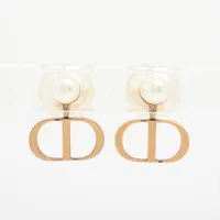 DIOR ディオール　ピアス　トライバル　パール　ロゴ　ゴールド Dior Tribales ディオール トライバルピアス DIOR TRIBALES