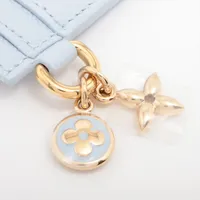 LOUIS VUITTON アンプラント ポルト カルト・LV チャーム/M13649 LOUIS VUITTON - ルイヴィトン モノグラムアンプラント ポルト