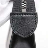 ヴィトン モノグラムエクリプス ポシェット クレ ヴォワヤージュ