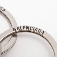 バレンシアガ ロゴ チャーム メタル シルバー AP116077｜中古ブランド