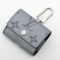 ヴィトン タイガ LV・イヤホン ポーチ M77285 シルバー イヤホン