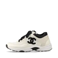 シャネル　ココマーク　スニーカー　38 CHANEL シャネル ココマークスニーカー レディース38ハーフ