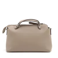 極美品　FENDI バイザウェイ ミディアム　レザー　ハンドバッグ　2WAY FENDI - フェンディ バイザウェイ ミディアム ショルダーバッグ
