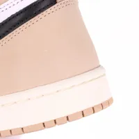 ナイキ AIR JORDAN 1 RETRO HIGH OG レザー ハイカット