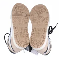 Nike Air Jordan 1 ベージュ スエード ハイカット 67ac549c05ae3.webp