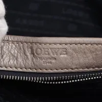 【美品】LOEWE グレー レザー ショルダーバッグ LOEWE】ショルダーバッグ レザー グレー - メルカリ