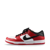 【新品未使用】タグ付きNike SB スニーカー 新品 黒/白/赤26cm NIKE - ナイキ/NIKE/靴/スニーカー/SB DUNK LOW PRO/Chicago/赤