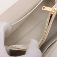 ［極美品］CELINE ティーントリオンフ 75 トリヨンレザー ホワイト CELINE セリーヌ ティーントリオンフショルダーバッグ 188882DSS