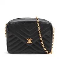 CHANEL☆シェブロンロゴ CC ショルダーバッグ シャネル シェブロン キャビアスキン チェーンショルダーバッグ