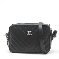シャネル シェブロン ラムスキン マトラッセ チェーンショルダー シャネル CHANEL マトラッセ・シェブロン チェーンウォレット 20番台