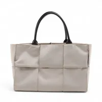 BOTTEGAVENETA ザ・アルコ トートキャンバス＆レザー ボッテガヴェネタ マキシイントレチャート ザ アルコトート