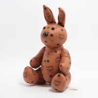 MCM - エムシーエム MCM ヴィセトス うさぎ ラビット ロゴ インテリア 人形 ぬいぐるみ レザー ホワイト 未使用 MCM - エムシーエム MCM ヴィセトス うさぎ ラビット ロゴ
