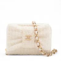 CHANEL ツイード ホワイト チェーンウォレット シャネル ココマーク ツイード チェーンウォレット ミニコイン