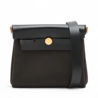 HERMES エールバッグ黒 2025年7月】 エルメス エールバッグの最新価格、特徴・利用