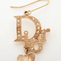 Dior CD ロゴ フェイクパール ラインストーン ピアス GP ゴールド ディオール Diorロゴ ピアス(両耳用) GP×ラインストーン