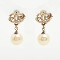 【明日まで値下げ中！】CHANEL ココマーク パール ピアス ゴールド CHANEL シャネル ピアス ココマーク フェイクパール ゴールド