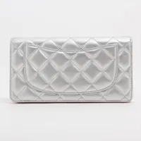 シャネル マトラッセ ラムスキン 財布 シルバー×ピンク シルバー