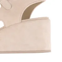 シャネル スエード ココマーク コルク ウェッジソール パンプス グレー シャネル スエード ココマーク コルク ウェッジソール パンプス