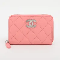 【宝石のような煌めき】★CHANEL★カードケース★25S限定 Chanel 19カードケース🤍】 ちょっと前に奮発して自分へのご褒美