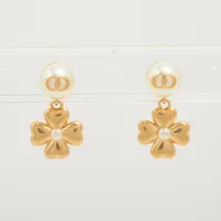 Dior ゴールド ピアス(両耳用) パール ディオール Lucky Dior ラッキー ディオール ピアス(両耳用) GP