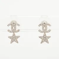 シャネル　クルーズコレクション　スター　ピアス シャネル)A99141☆CCロゴ星スター☆ピアス (CHANEL/ピアス
