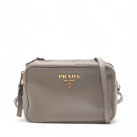 プラダ VIT DAINO レザー ショルダーバッグ 1BH082 12480372_1.jpg