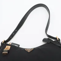 プラダ PRADA エメ テスート 1BC232 ワンショルダー カバン 肩掛け ショルダーバッグ ナイロン ブラック PRADA（プラダ） エメ テスート トライアングルロゴ ワンショルダー