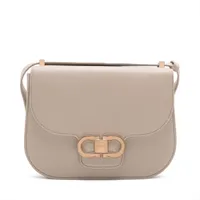 フェラガモ　ショルダーバッグ　ベージュ　総柄　ロゴ柄　A4収納　ナイロン　s95 ferragamototebag_1.jpg