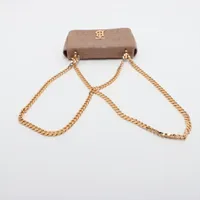 バーバリー TB ローラ レザー チェーンショルダーバッグ ベージュ