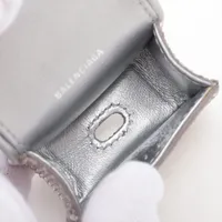 バレンシアガ　ストラップ付きAirPodsケース BALENCIAGA バレンシアガ Airpodsケース キーホルダー