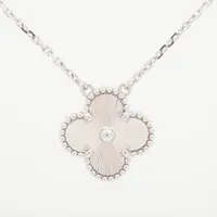 ヴァンクリーフ&アーペル ヴィンテージアルハンブラ ギョーシェ