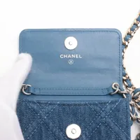 CHANEL シャネル19 ショルダーバッグ　デニム　31番台 CHANEL シャネル 19 ディズヌフ マトラッセ ブランドオフ デニム