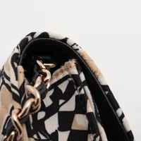 美品 CHANEL ベージュ レザー ポーチ 美品 CHANEL ベージュ レザー ポーチ 2025年最新】CHANEL カラー