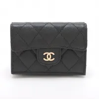 53＊CHANEL　シャネル　マトラッセ　キャビアスキン　コンパクト　ウォレット CHANEL(シャネル) キャビアスキンマトラッセコンパクト
