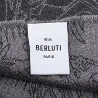 Berluti カリグラフィ グレー ストールマフラー ベルルッティ カリグラフィ マフラー カシミヤ グレー A3792720